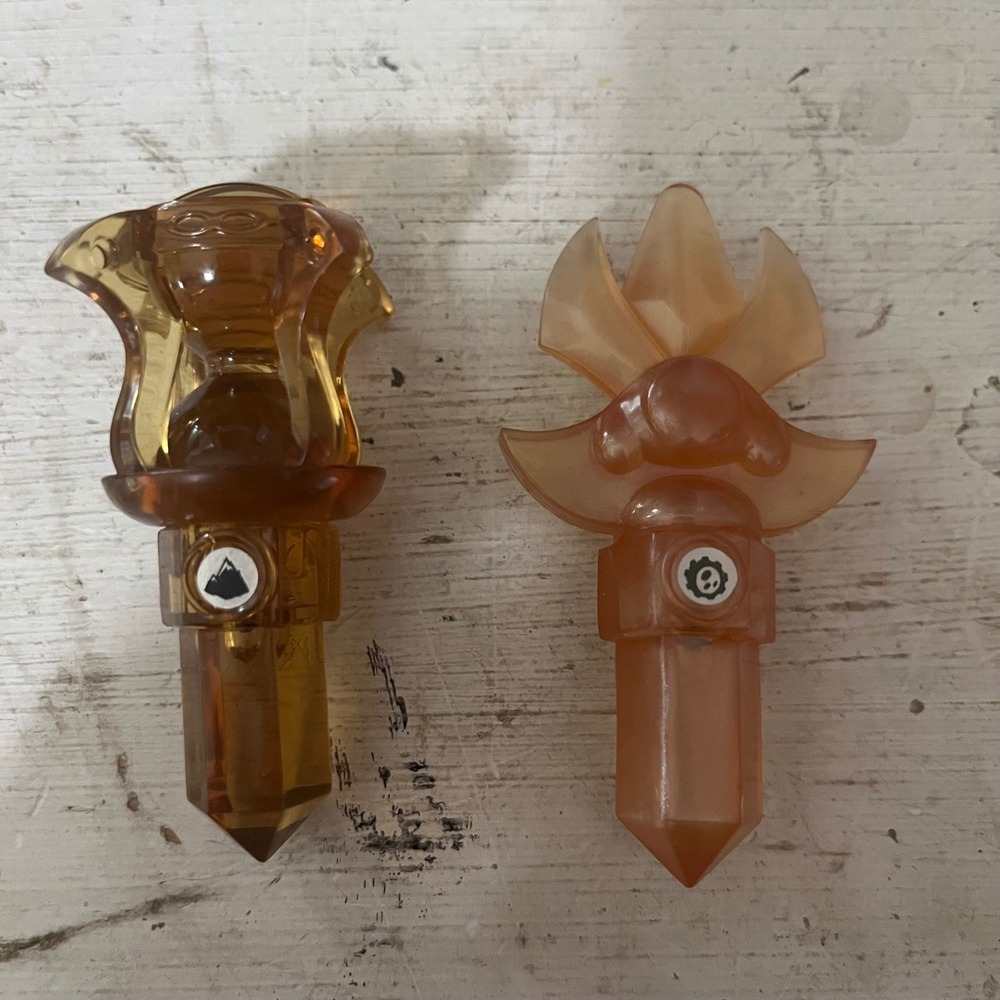 Skylanders Trap Team Lot: Earth Hourglass & Tech Scepter Crystal Traps